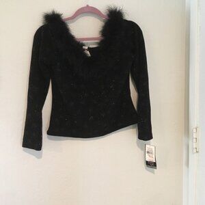 sparkly shining top with fur-lined neck